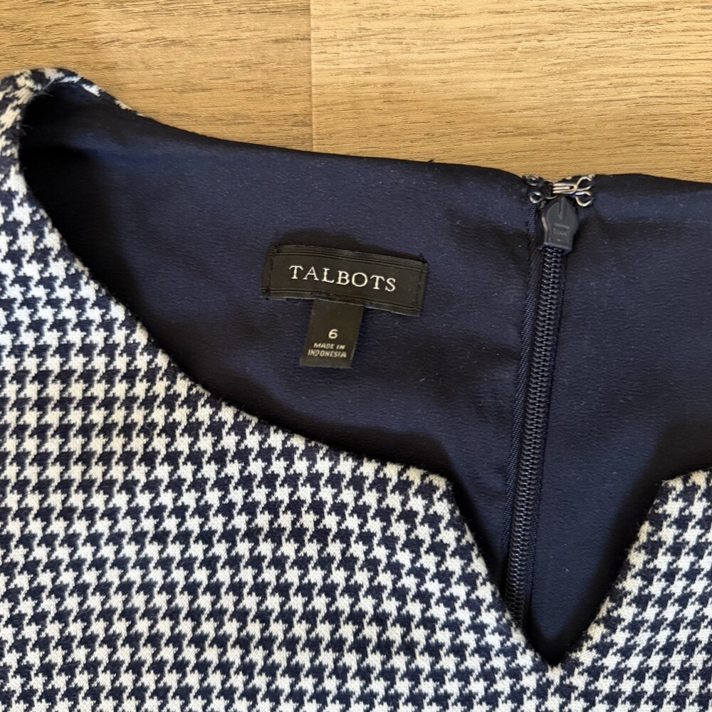 Talbots Houndstooth Sheath Dress Size 6 Navy Trim Pockets - Picture 9 of 13